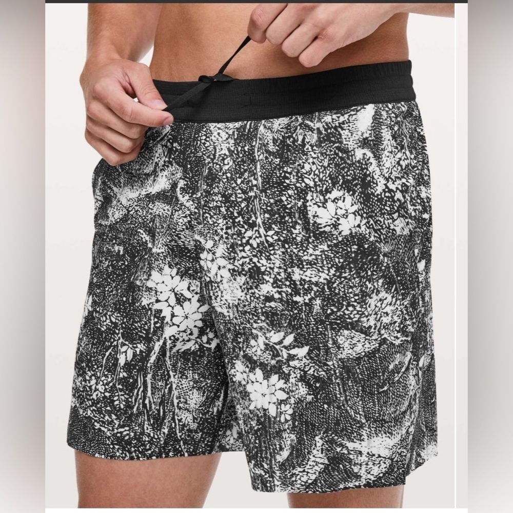 Lululemon Channel Cross Short *7" Updated
Wildwood Multi Black